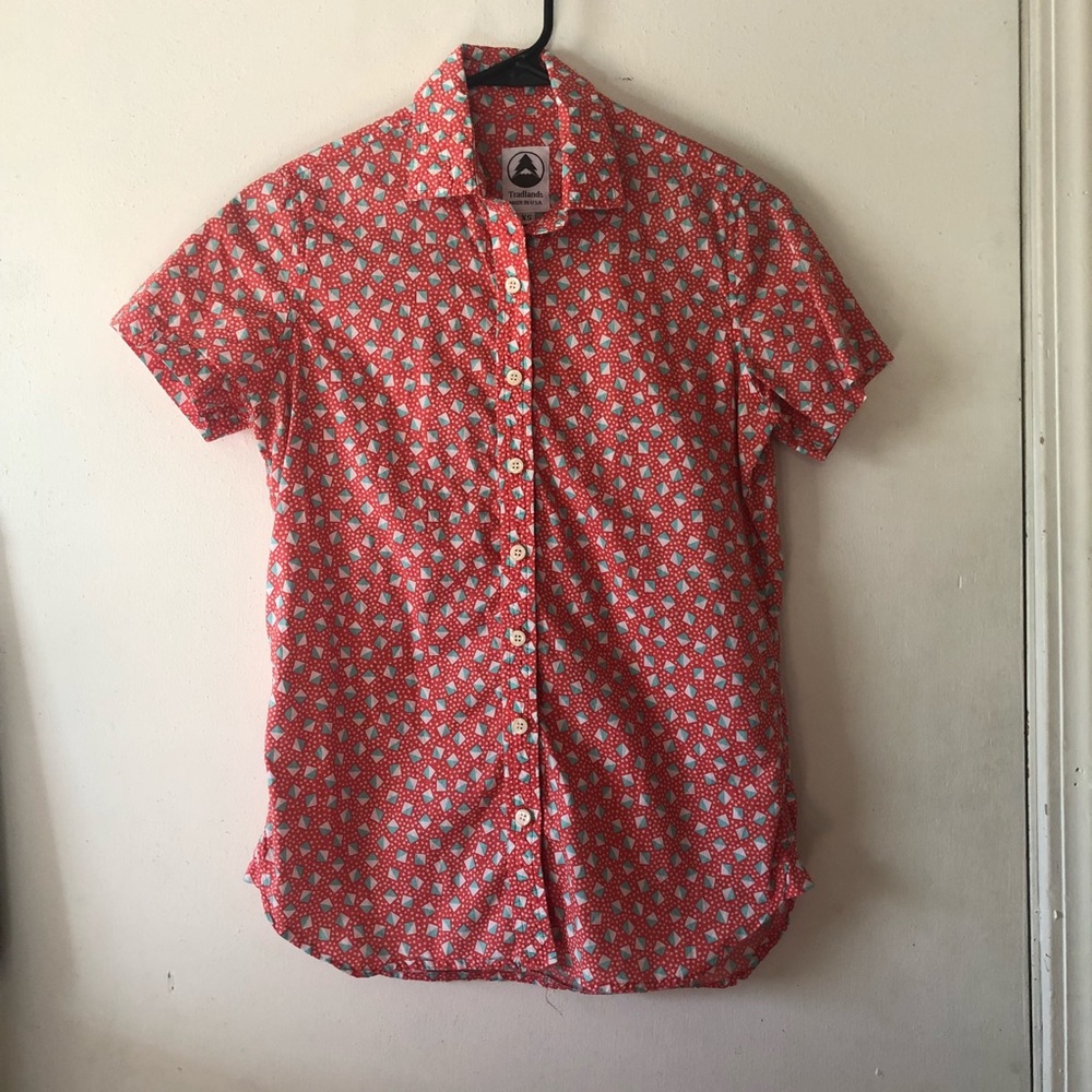Tradlands Short Sleeve Triangle Print Button Up
